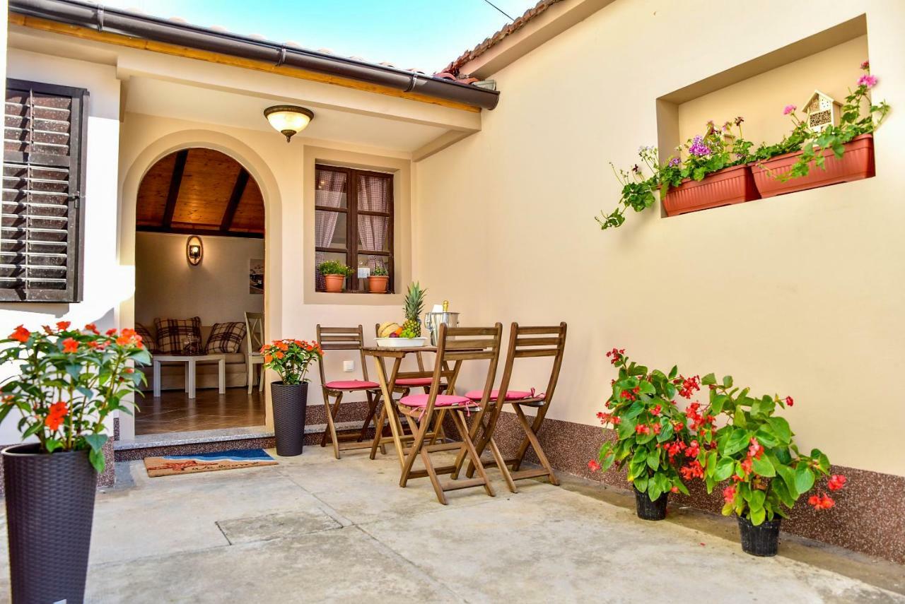 Apartman Mare ซาดาร์ ภายนอก รูปภาพ